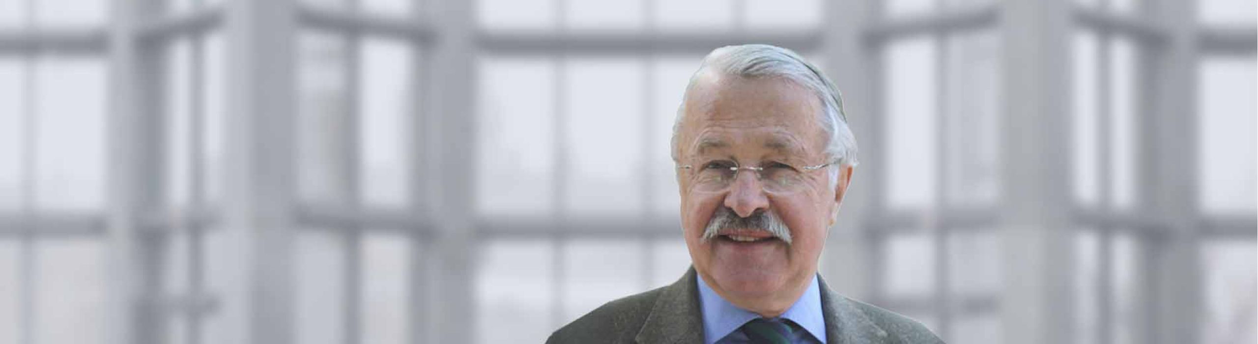 Helmut von Oefele Notar